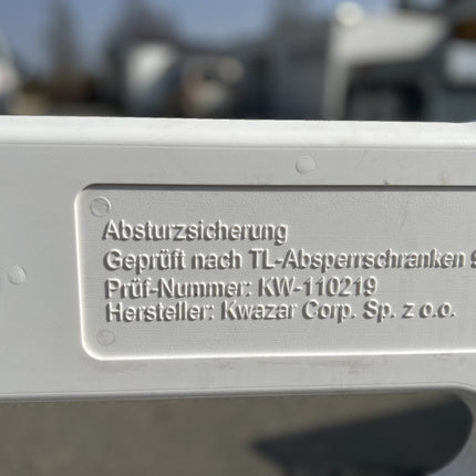 TL-Absperrschranken RA2 210x107cm Schrankenzaun HDPE RA2 BilligerBauzaun 
